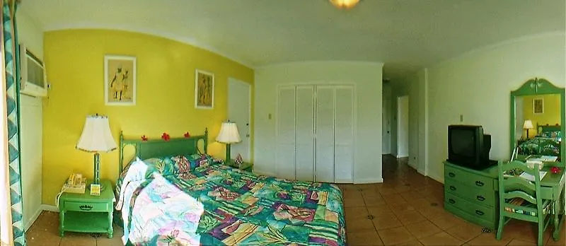 Doctors Cave Beach Hotel Бухта Монтего